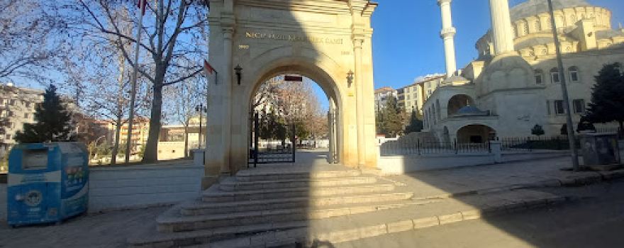 Necip Fazıl Kısakürek Cami