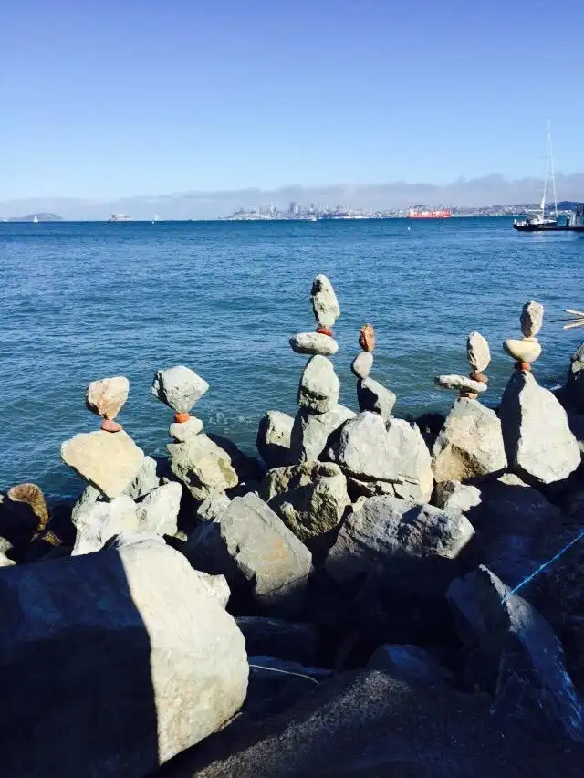 Hotels near Bill Dan Balancing Rocks