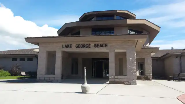 鄰近Million Dollar Beach的酒店