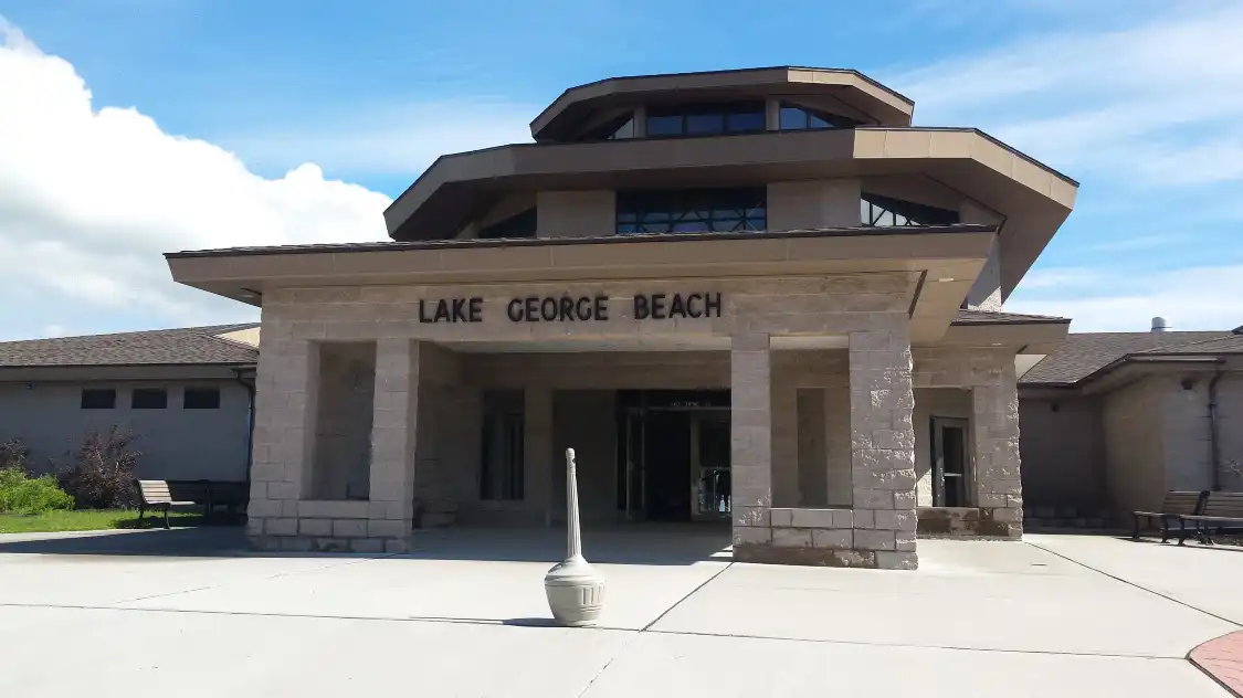 Hotels near Million Dollar Beach