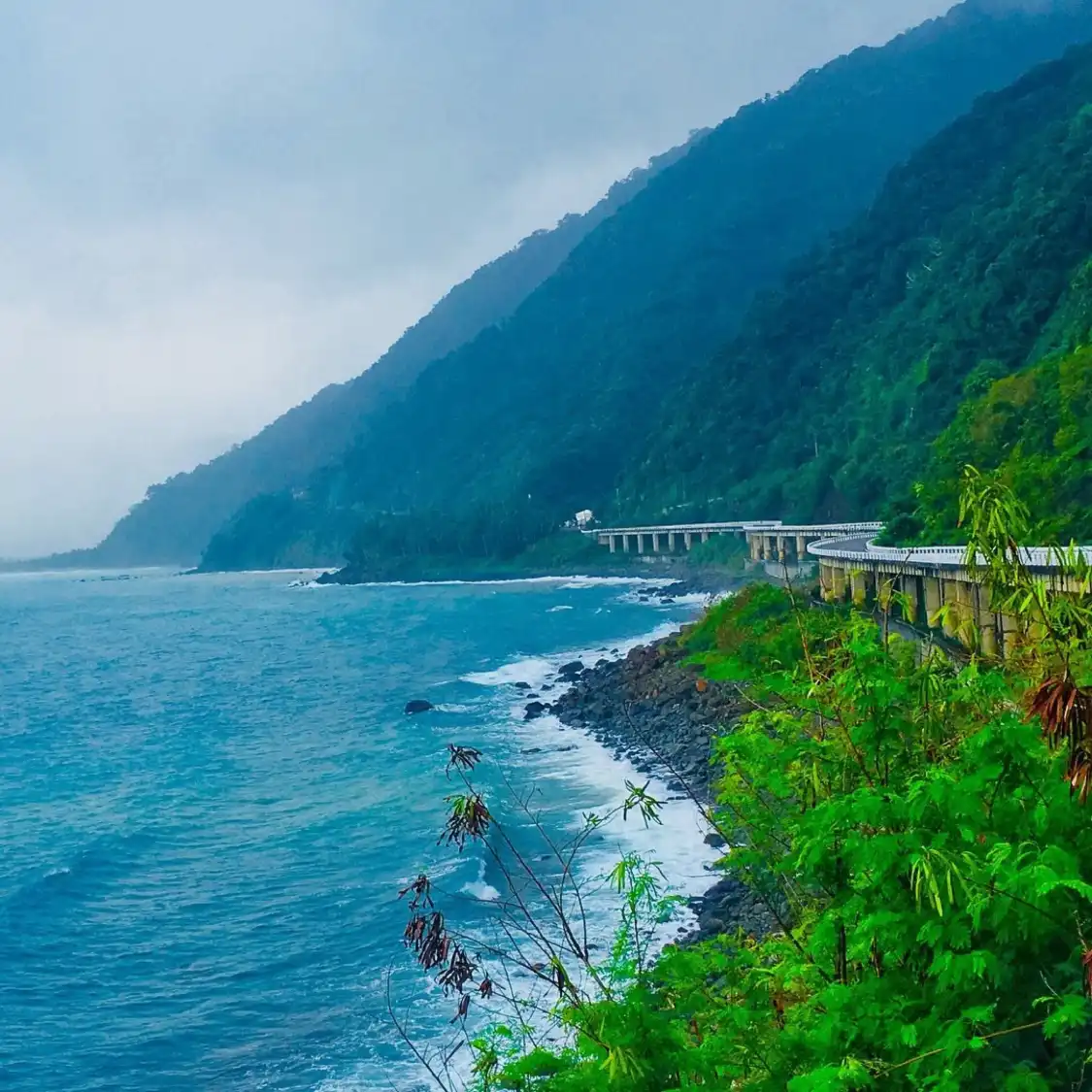 Hotels near Patapat Viaduct
