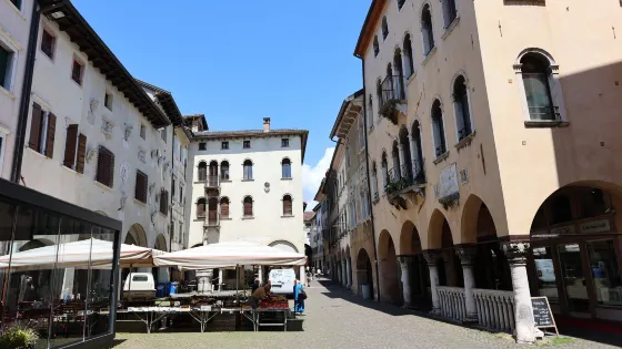 Loggia dei Ghibellini - Palazzo Costantini