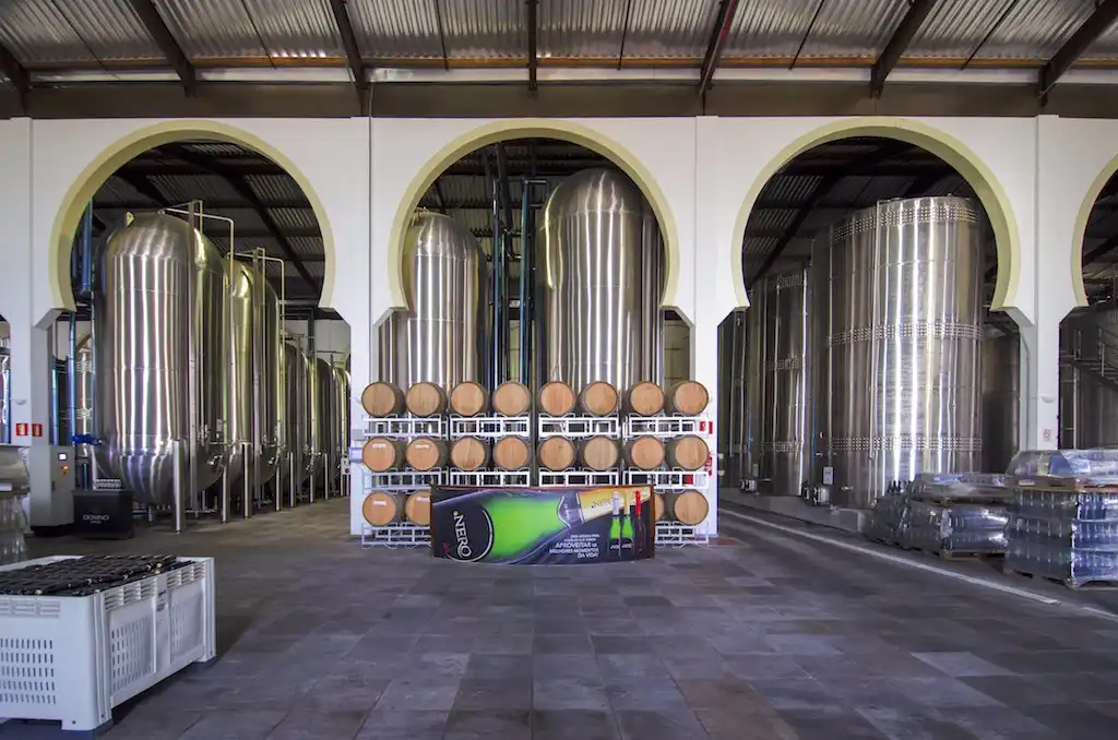 Hotels near Domno Importadora Winery