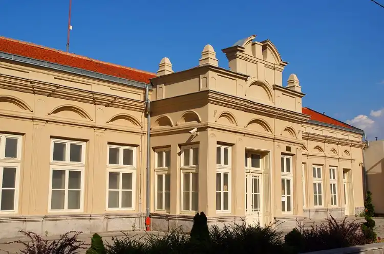Hotels near Officers Club