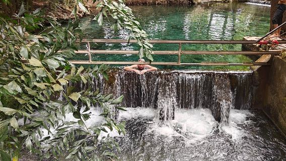 Ban Tha Chang Spring