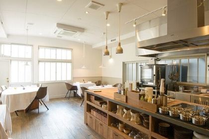 Installation Table ENSO L'asymetrie du calme