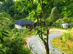 Ban Lawa (Lua) Lao-Up
