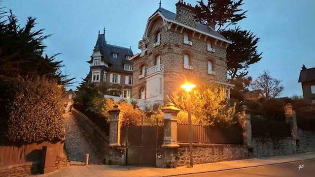 Dinard Tourist Information Center
