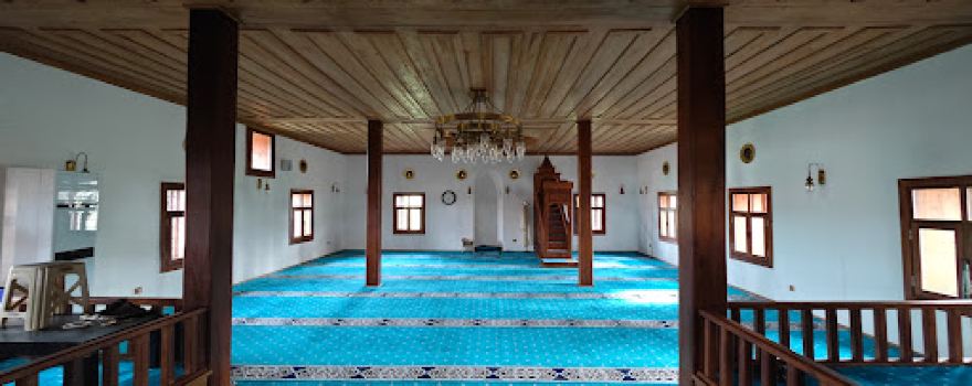 Akcaagil tarihi camii