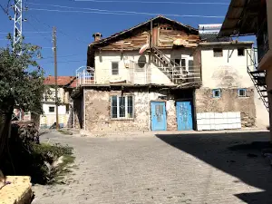 Kutsal Balıklar Parkı