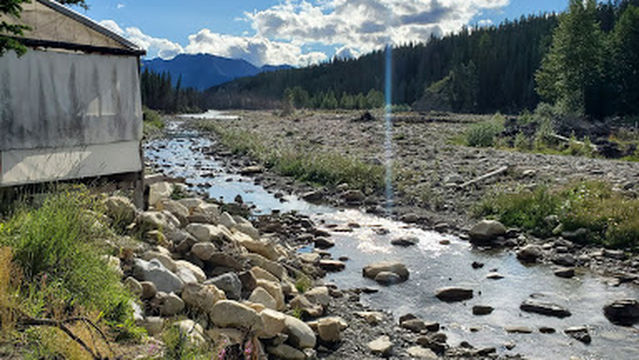 Sunset Guiding & Outfitting