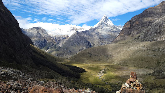 Mont Blanc Trekking and Climbing Huaraz