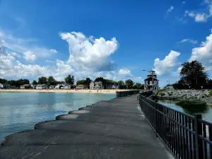 The Pier at Luna Pier
