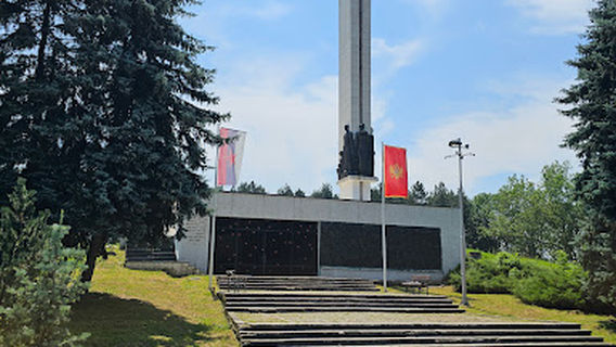 Spomenik palim borcima