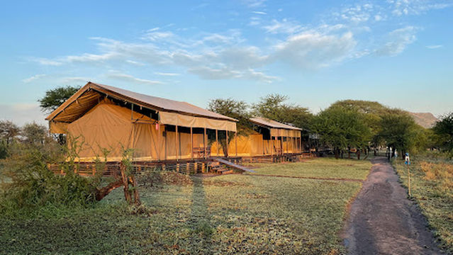 Angaata Seronera Camp