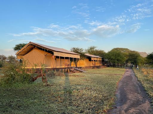 Angaata Seronera Camp
