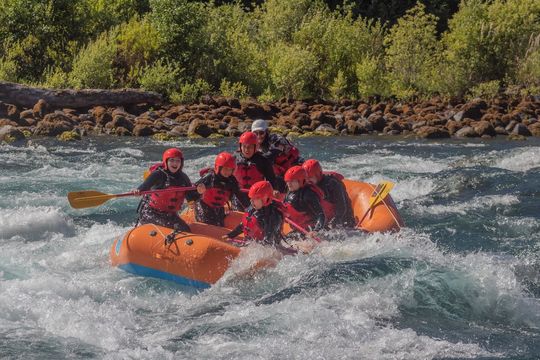 Rafting Río Petrohué - Otro Aire Aventura