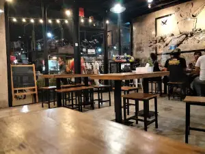 Airplane Night Market