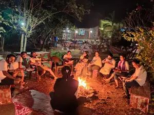 Big Red Tent Kolad
