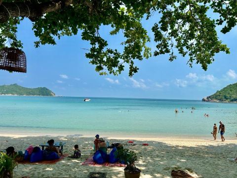Thong Nai Pan Beach