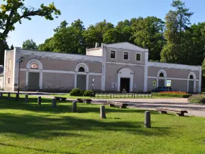 Tõstamaa manor