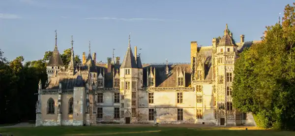Hoteles en Cher