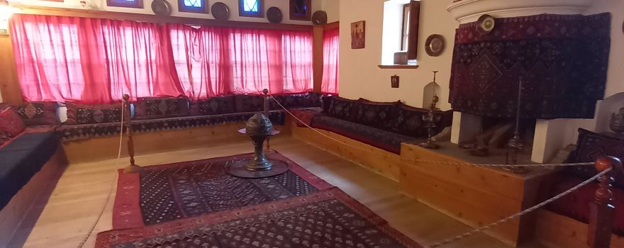 Metsovo Folk Art Museum (Tossizza Mansion)