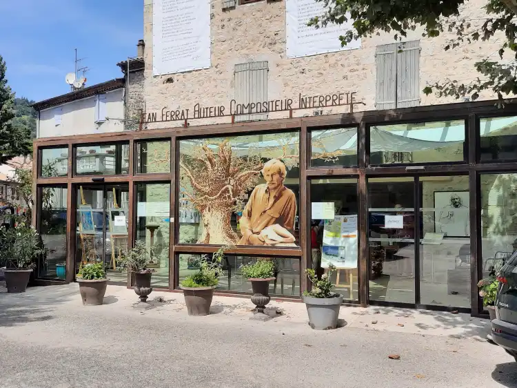 Hotels in Antraigues-sur-Volane