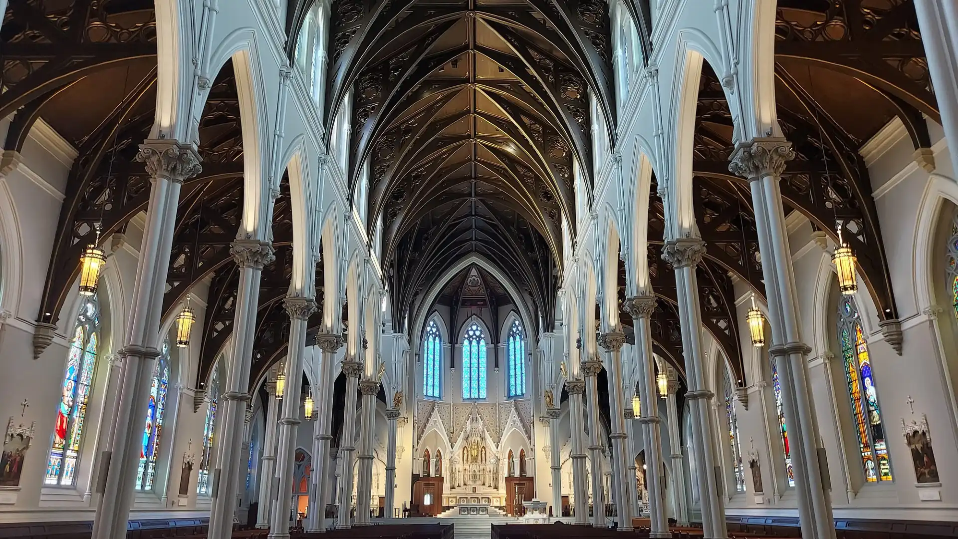Hotels near Cathedral of the Holy Cross