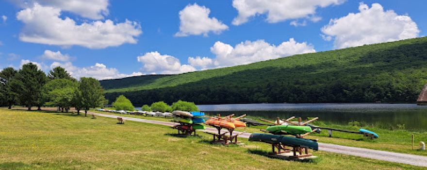 Mauch Chunk Lake Park