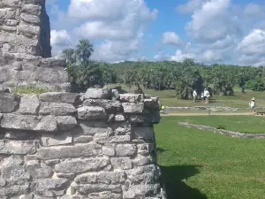 El Paraizo Garden