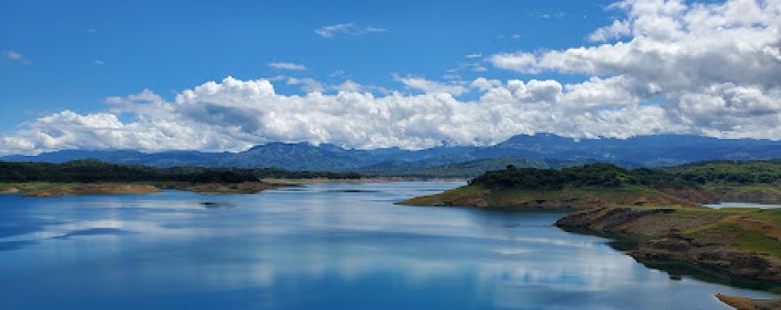 Pantabangan Dam View Deck