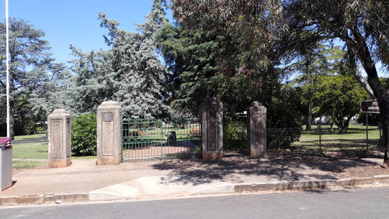 Peak Hill Memorial Park