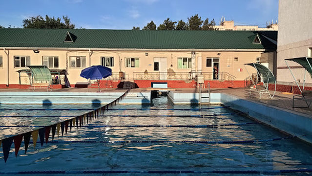 Plavatel'nyy Basseyn Zhashtyk