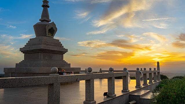 Stupa Budista – Associação para a Paz no Mundo