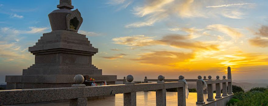 Stupa Budista – Associação para a Paz no Mundo