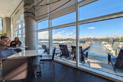 Canopy Central Cafe And Bar