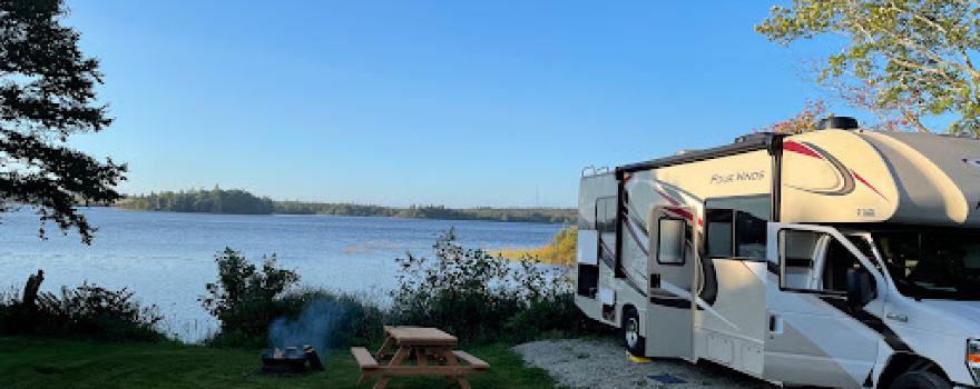 Lake Breeze Campground & Cottages