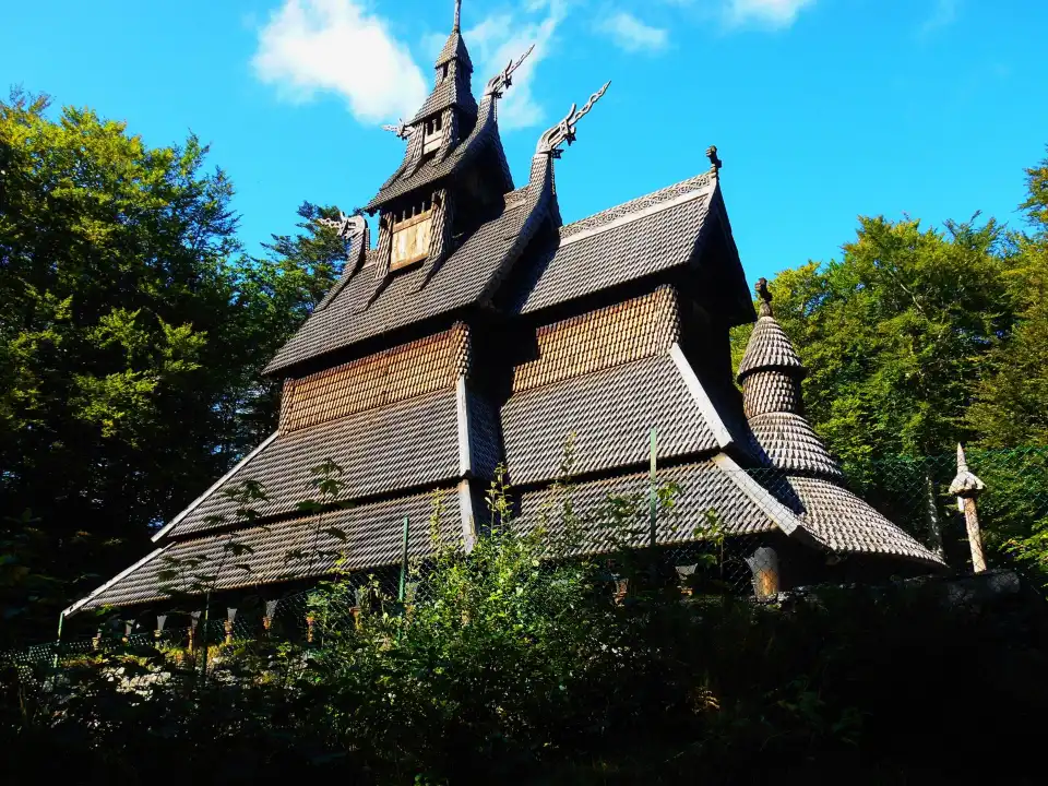 4_Fantoft Stave Church