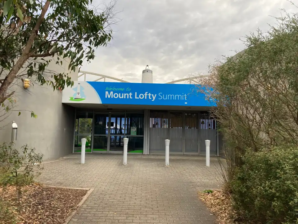 3_Mount Lofty Summit