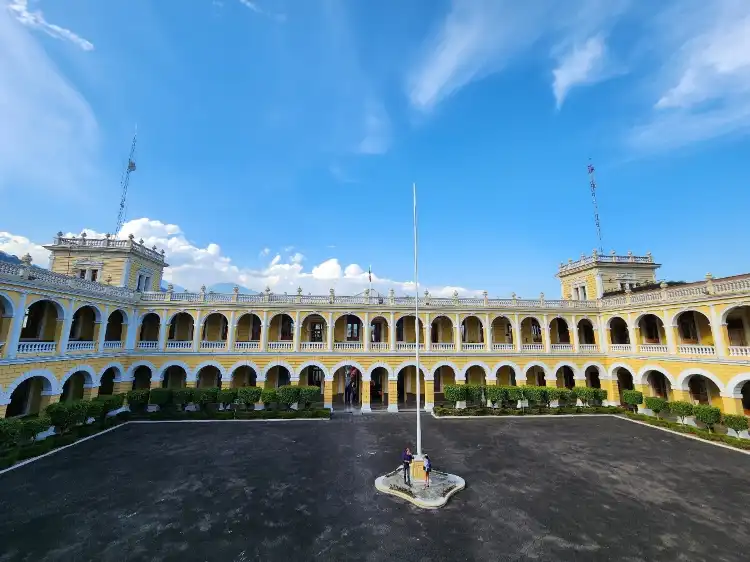 Hotels near Orizaba Palace