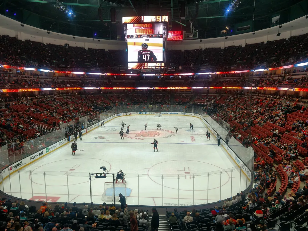 3_Honda Center