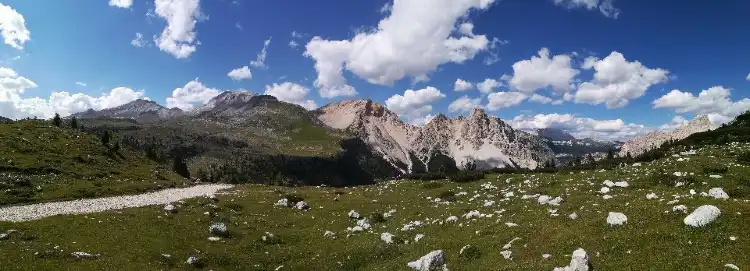 Hotels near Alpe di Fanes