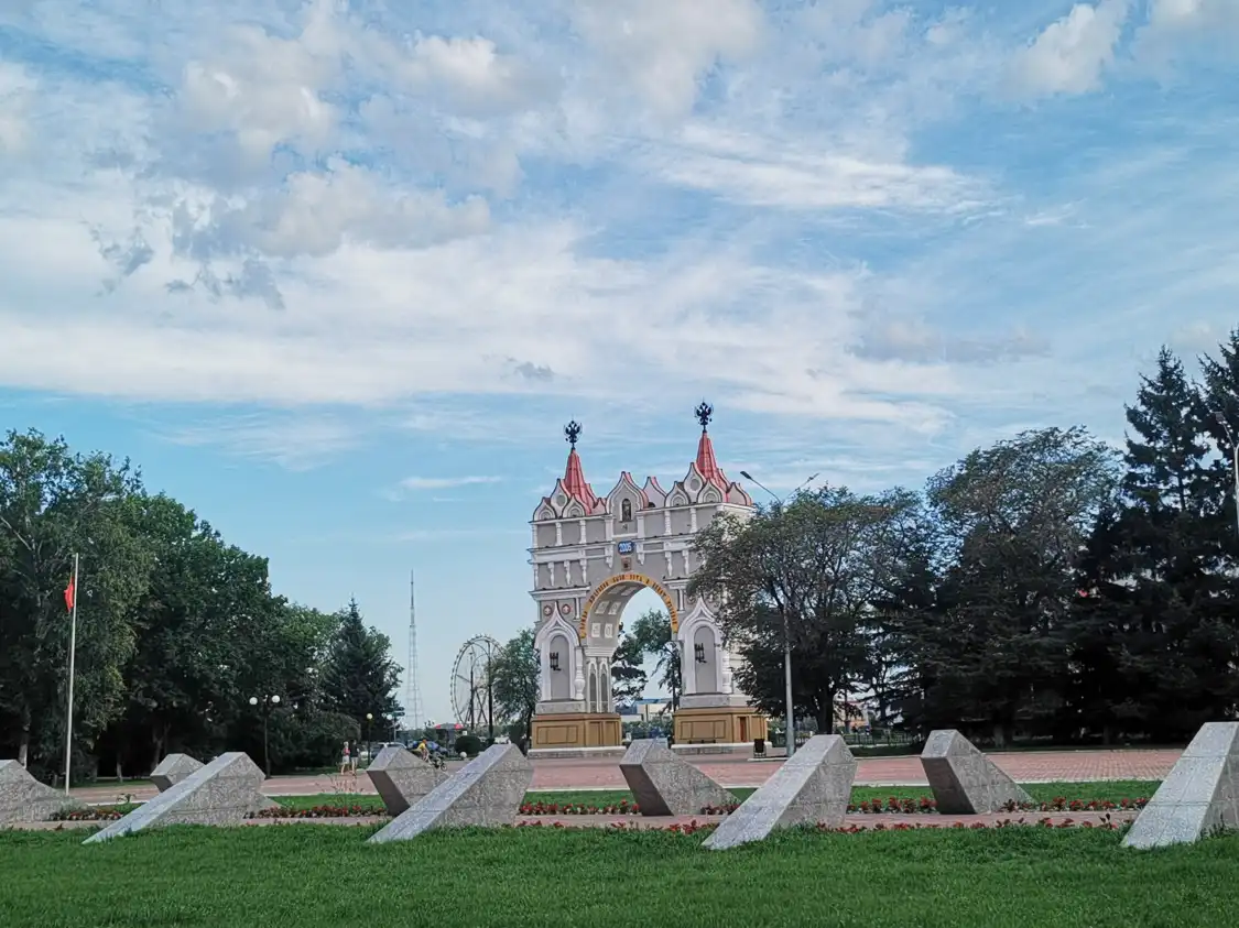 Các khách sạn gần Victory Square