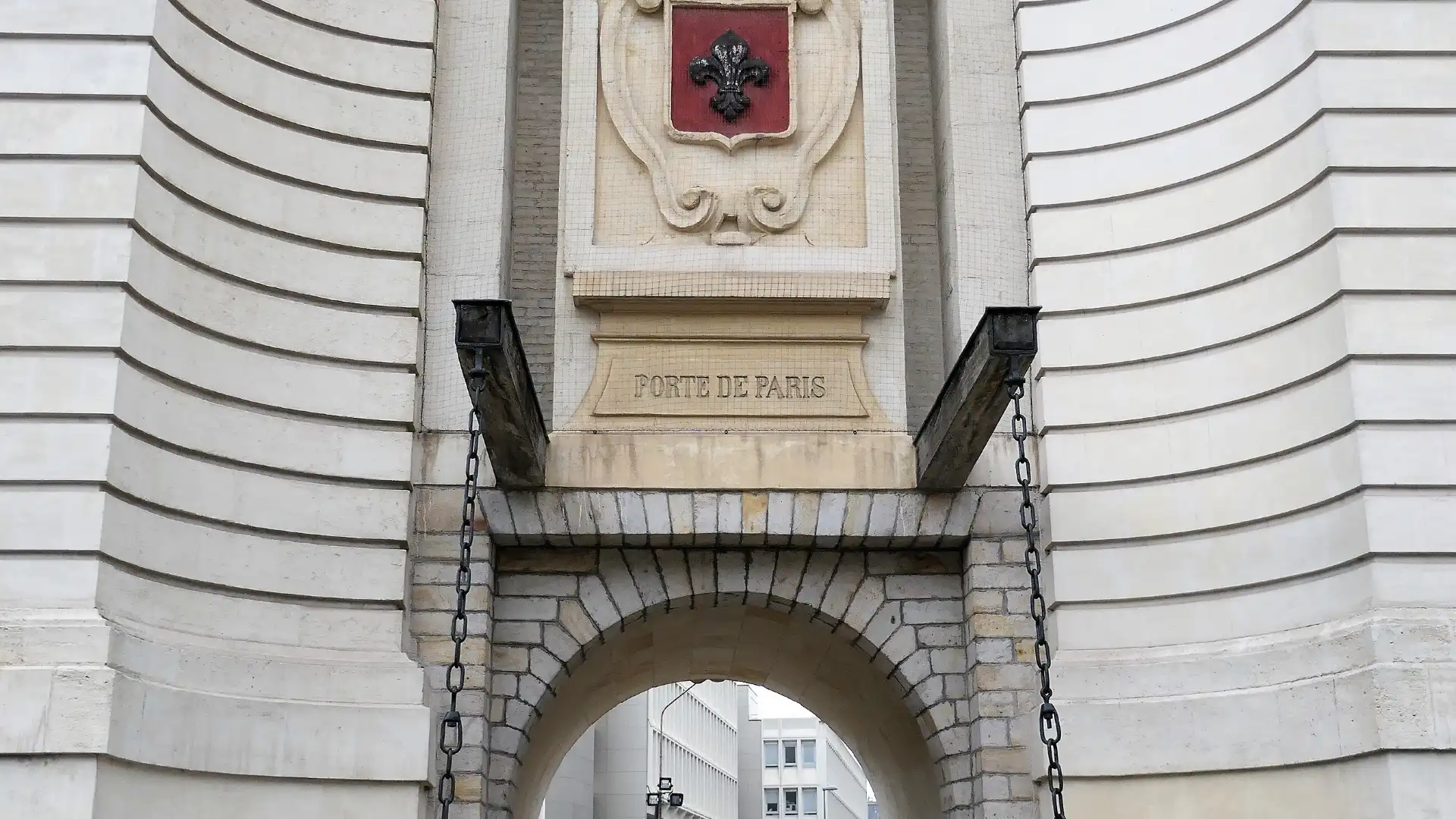 Hotels near Porte de Paris