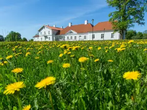 Kukruse Polar Manor