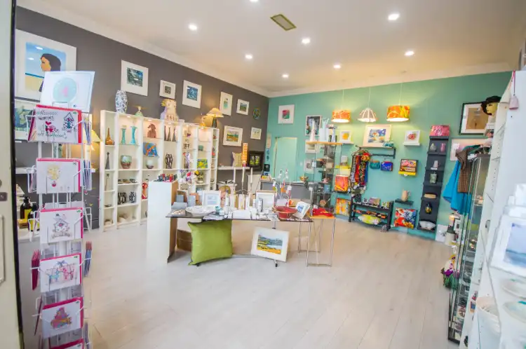 Hotels near Amelia's, Irish Design and Gifts