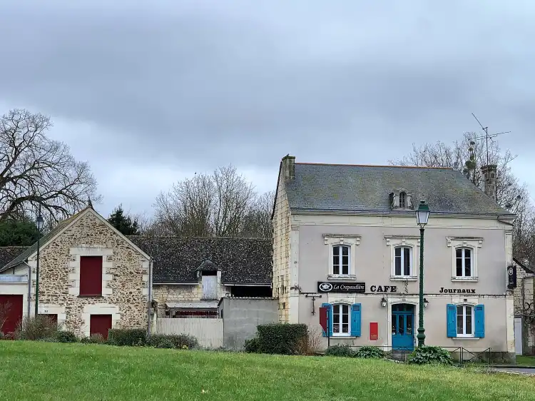 Hôtels à : Louerre