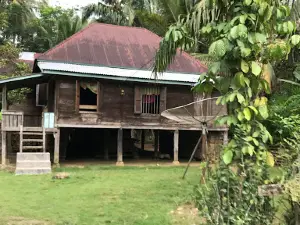 RUMAH TUO