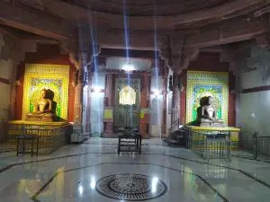Pushpagiri Tirth Digambar Jain Temple